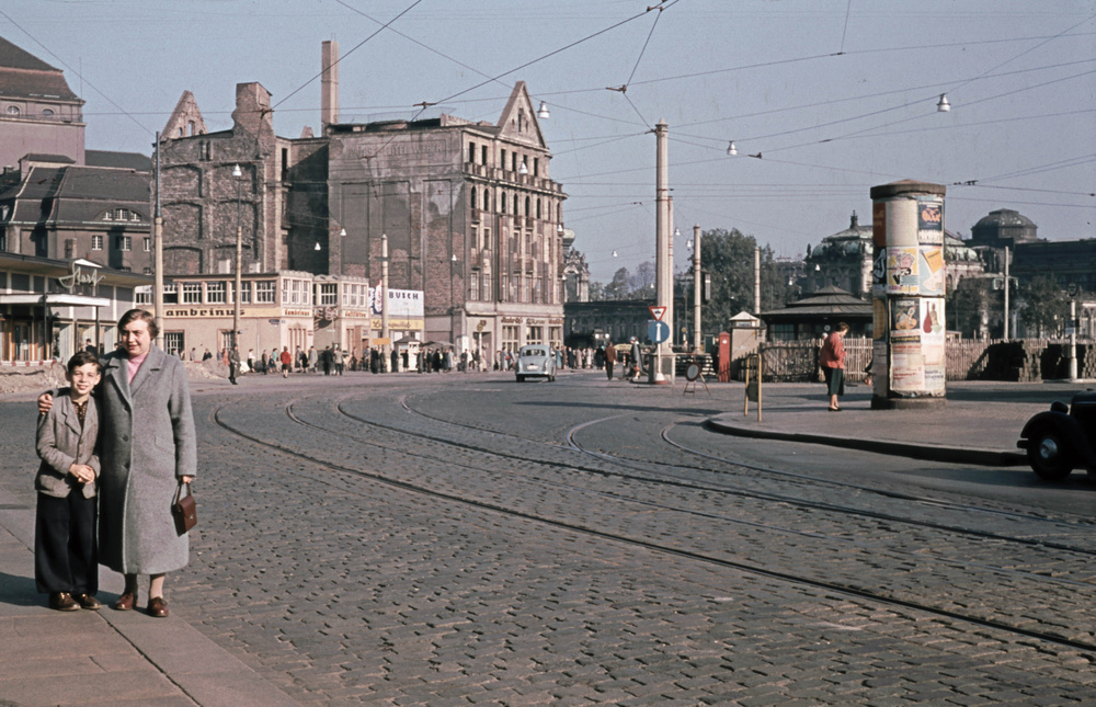 Az NDK színesben 19551980 RITKÁN LÁTHATÓ TÖRTÉNELEM